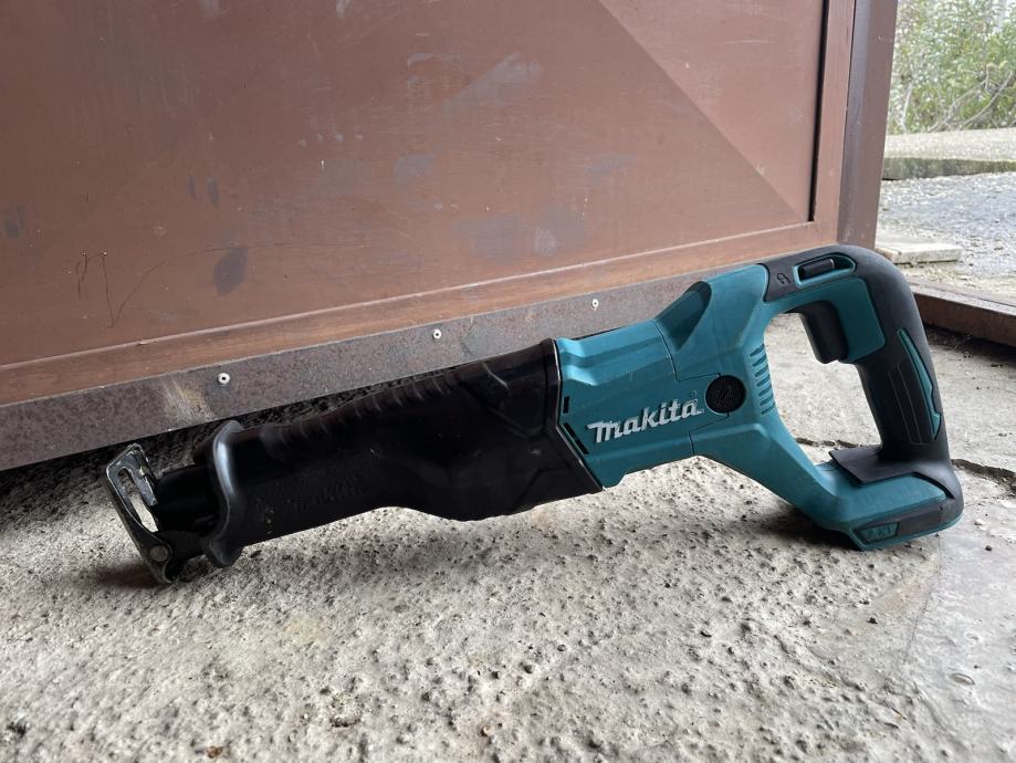 Makita Akumulatorska Sabljasta Pila DJR186Z 18V