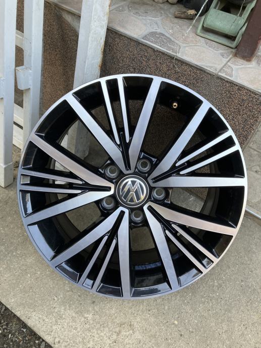 Alu Felge VW 16 Cola Rupe 5x112 ORGINAL VW NOVI MODEL Kao Nove