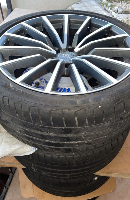 Audi A Sb B Original Alu S Ljetnim Kao Nove