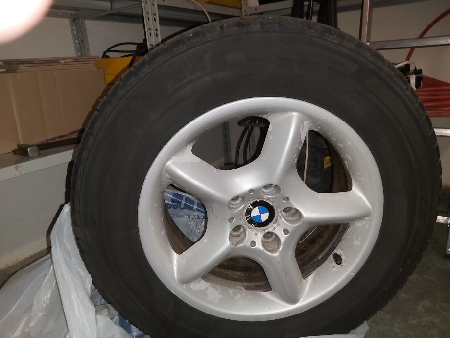 BMW ORIGINAL Komplet Alu Felge Sa Zimskim Gumama R17