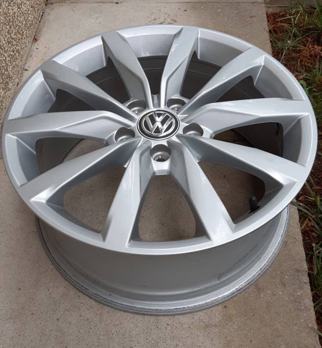 ORIGINAL VW GOLF VII Alu Felge DIJON 17 Rupe 5x112 4 Kom NOVO