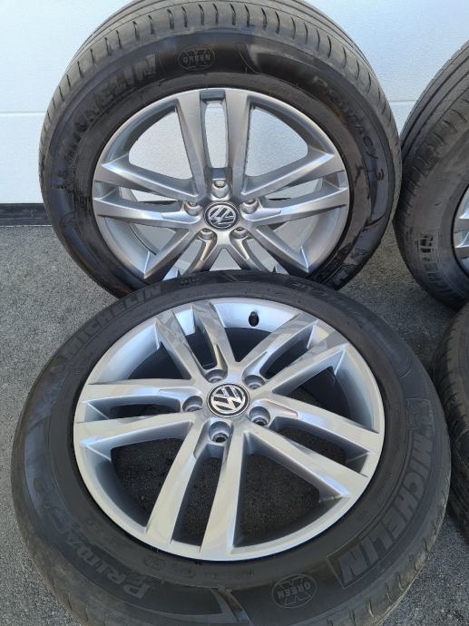 Original VW Touran II 5T Salvador Gume Michelin