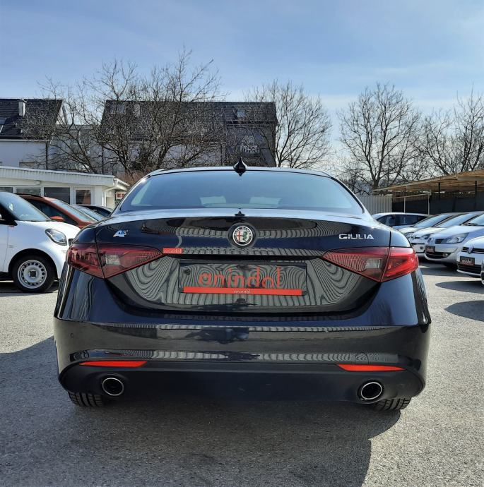 Alfa Romeo Giulia Jtd At Ks Anindol Pdv Jamstvo Rata