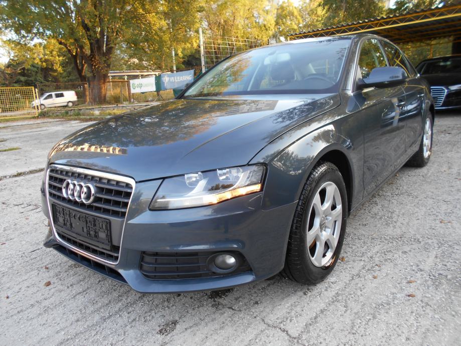 Audi A4 2 0 TDI 105KW 1 VLASNIK NOVI SERVIS VELIKI NOVE GUME KARTICE