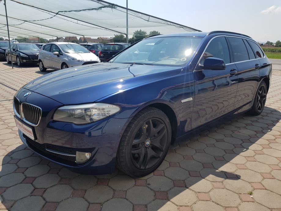 BMW 520d Touring 2011 Automatik Reg 12 2024 NAVI KAMERA GRIJ SJED