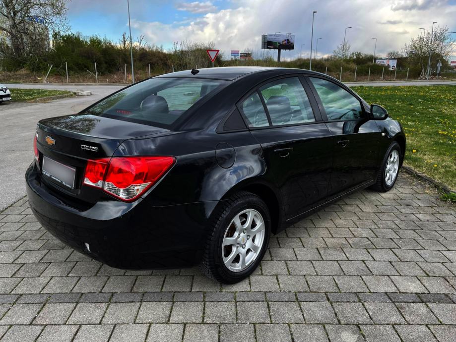 Chevrolet Cruze Vcdi Lt Prvi Vlasnik God