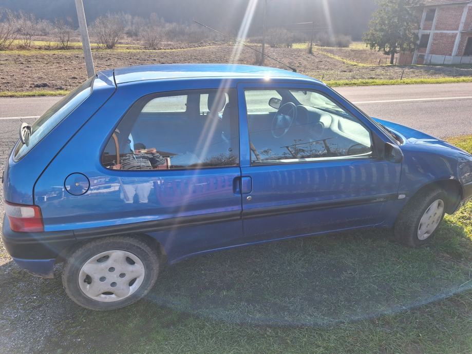 Citroën Saxo 1 1 i SX 2000 god