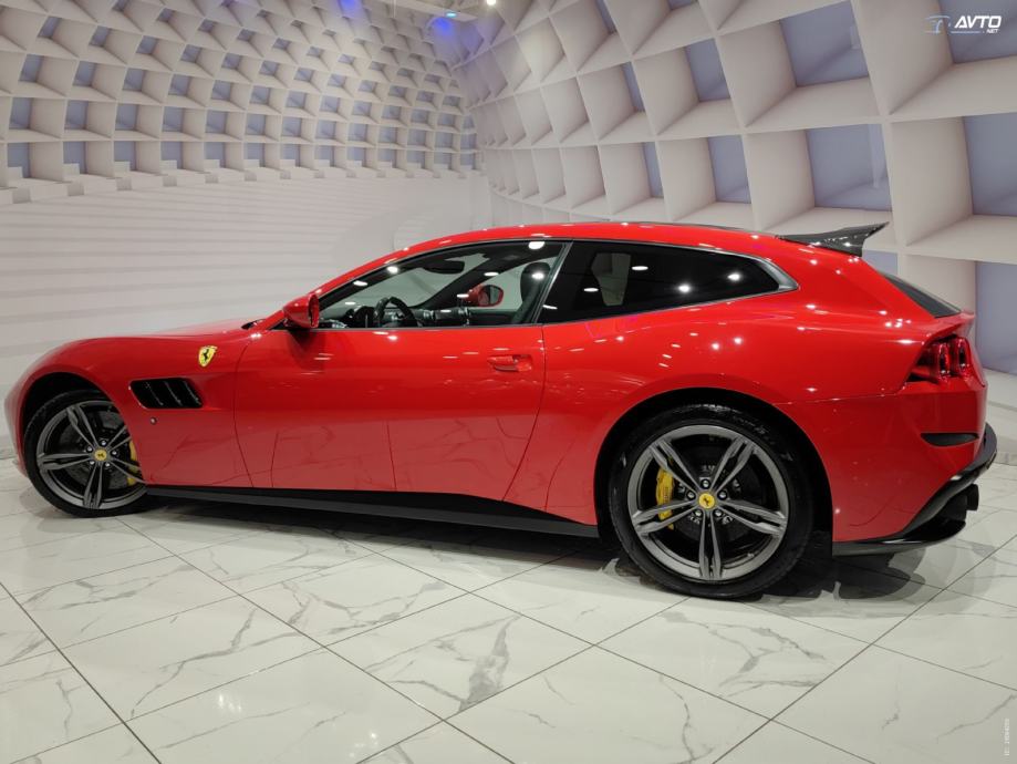 Ferrari Gtc Lusso V Km Carbon Pano Lift Keramika Rosso Corsa