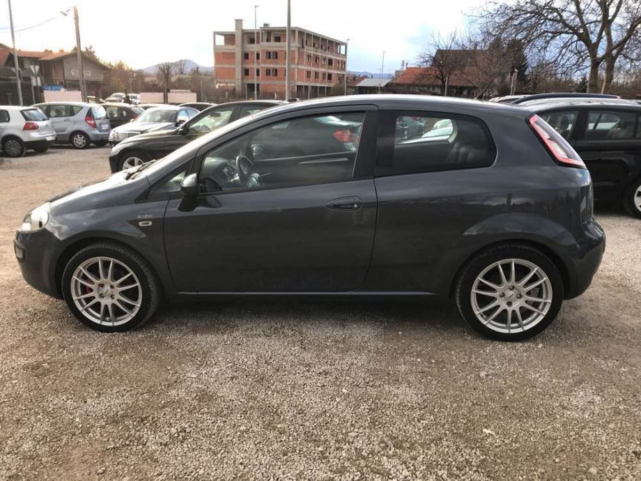 Fiat Grande Punto 1 3 Multijet 16V Auto Klima Alu TOP STANJE Kartice