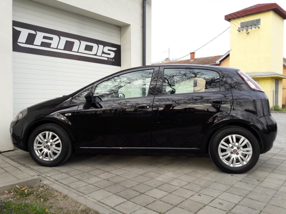 Fiat Punto Evo 1 2i 5 VRATA ALU SERVISNA KLIMA CIJENA DO REG