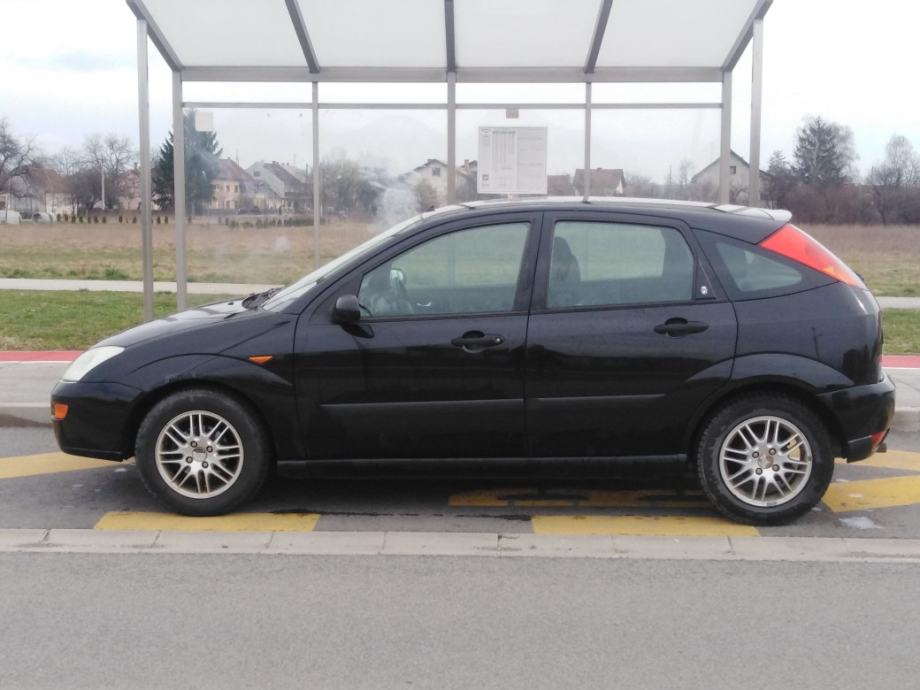 Ford Focus Ghia G Samo Km God