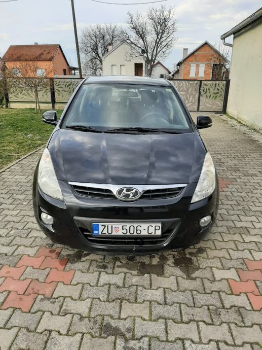 Hyundai I Crdi God