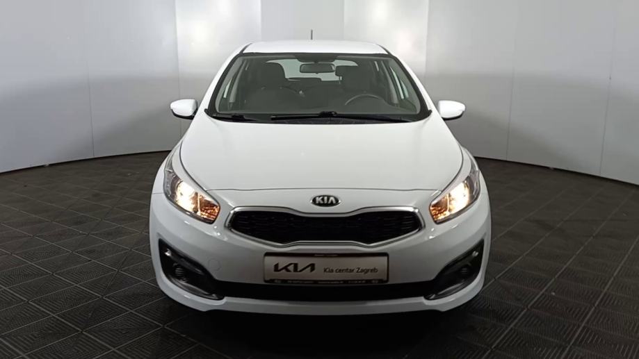 KIA ceed 1 4 CVVT SERVISNA TVORNIČKO JAMSTVO 2017 god