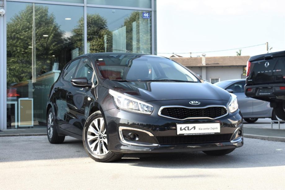 KIA Ceed 1 6 CRDI LX CHAMPION TEMPOMAT BT SENZORI 2015 God