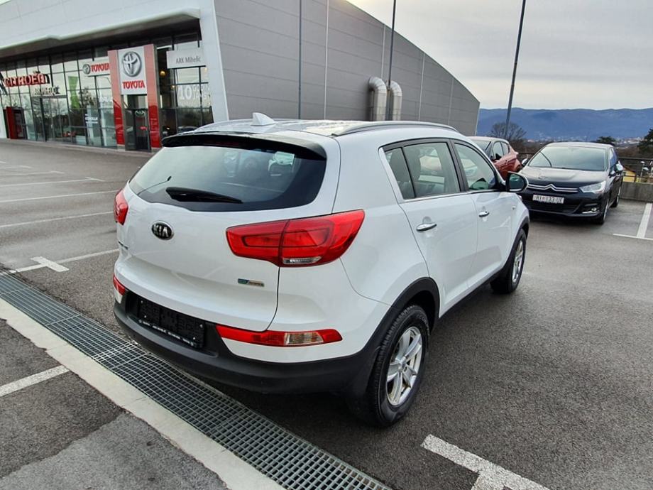 Kia Sportage 1 7 CRDI 2WD PRVI VLASNIK NIJE UVOZ TVORNIČKA GARANCIJA