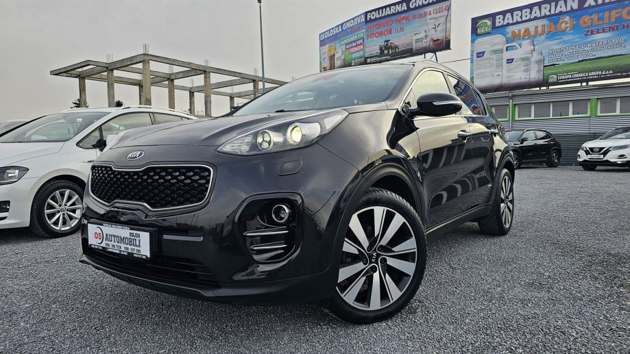 Kia Sportage 1 7 CRDI NAVIGACIJA KOŽA PANORAMA ALU 19 GR SJ JAMSTVO