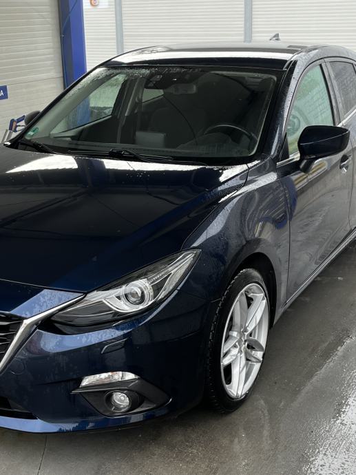 Mazda 3 NAKAMA SKYACTIV NAVI BI XENON REG12 24 2016 God