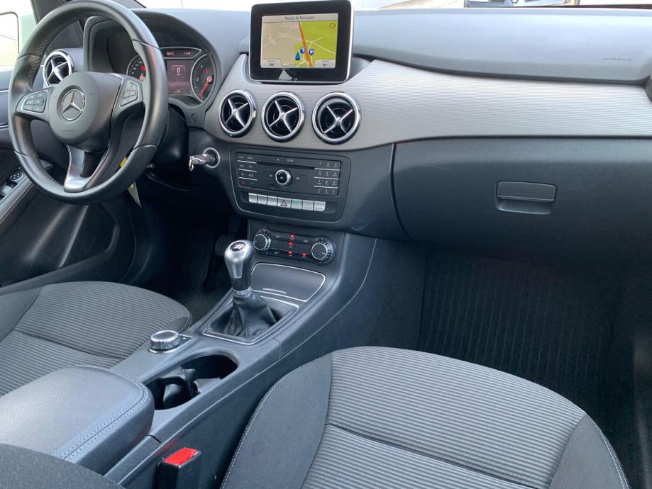 Mercedes B Cdi Redizajn G Navi Led Distronic Top Stanje