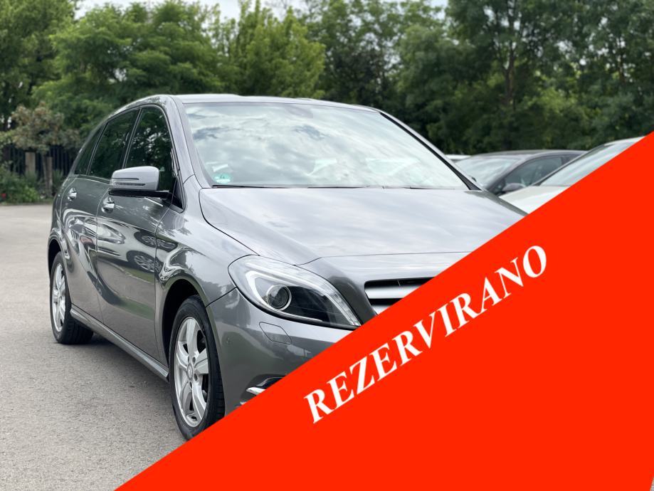 Mercedes Benz B Klasa 180 CDI Servisna Mercedes Top Stanje 2012 God