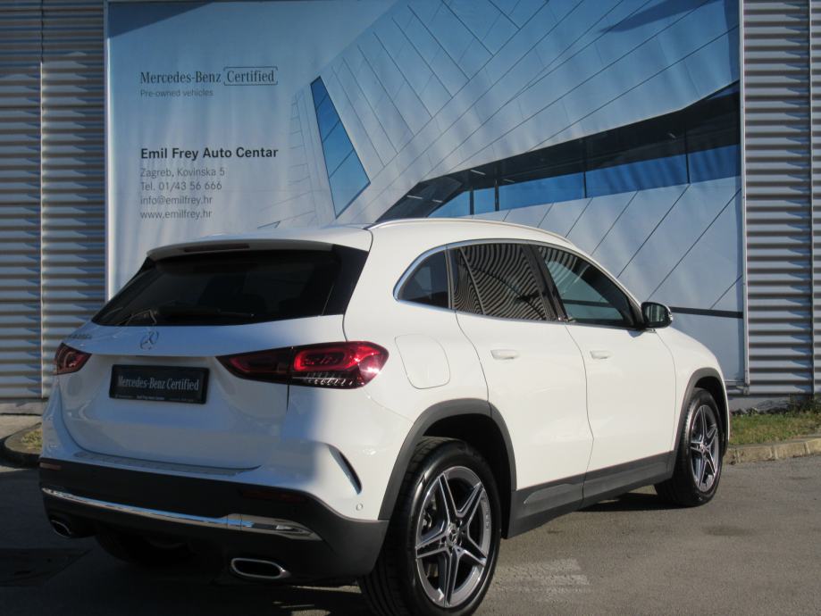 Mercedes Benz GLA 250 E Plug In Hybrid AMG Line Panorama 2023 God