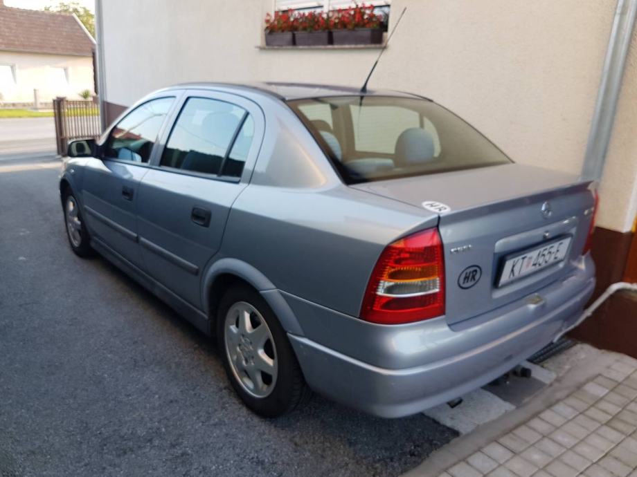 Opel Astra 2 0 DTI 2001 God