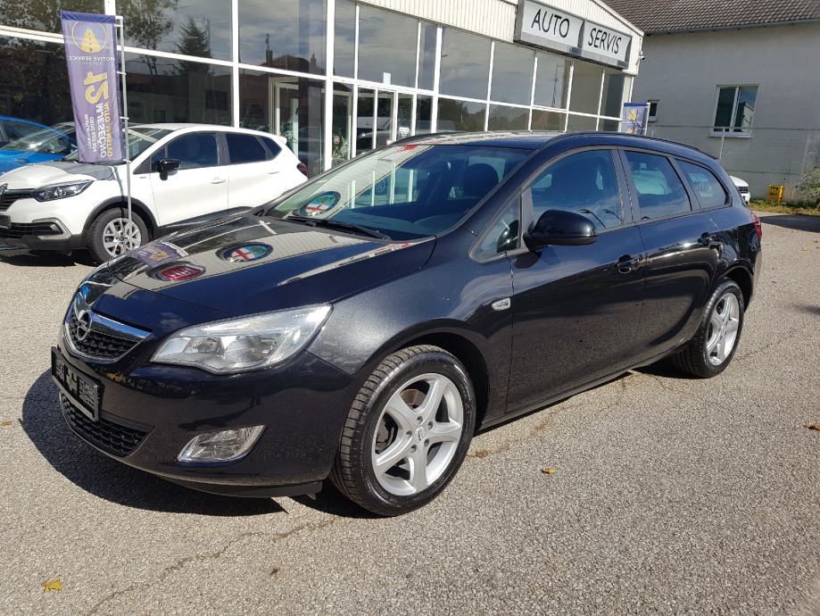 Opel Astra J Cdti Karavan God Tkm Servisna Jamstvo God