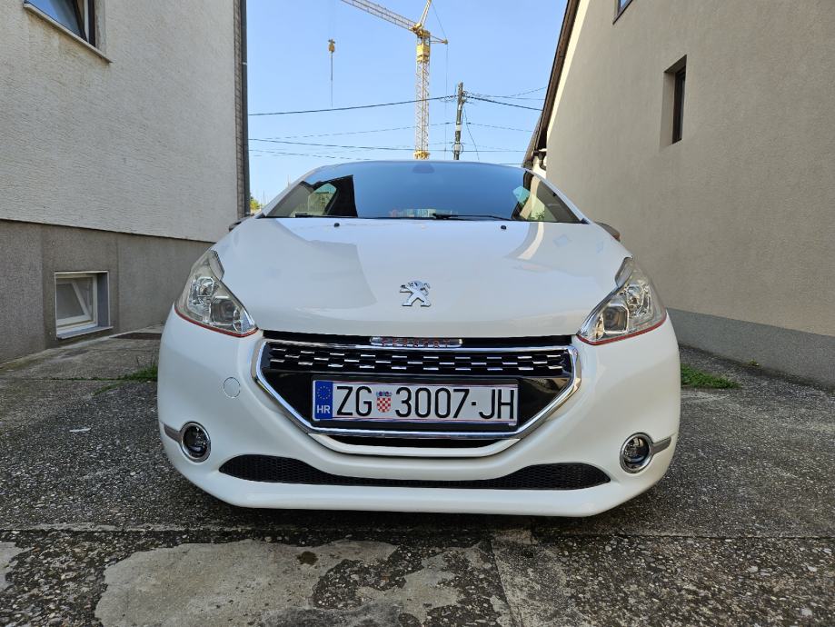 Peugeot 208 1 6 THP GTi 2013 God