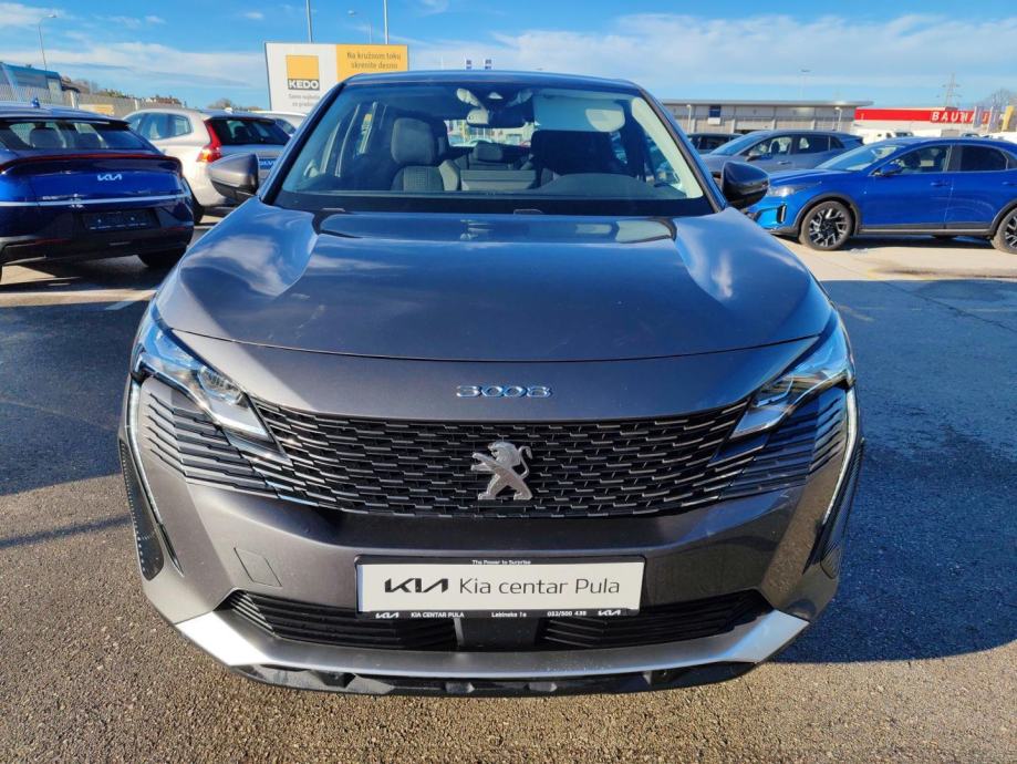 Peugeot 3008 1 5 BLUEHDI redizajn NAVI KAMERA 360 UREDNO ODRŽAVAN