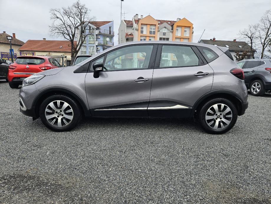 Renault Captur Tce Navigacija Klima Kamera Alu Felge Servisna U Pdv U