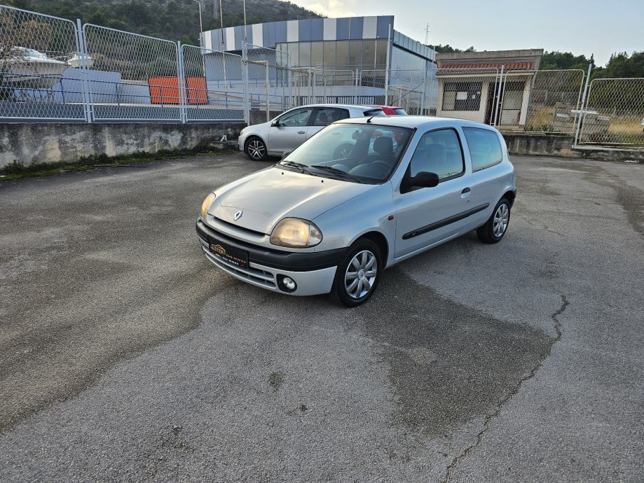 Renault Clio V Prvi Vlasnik God