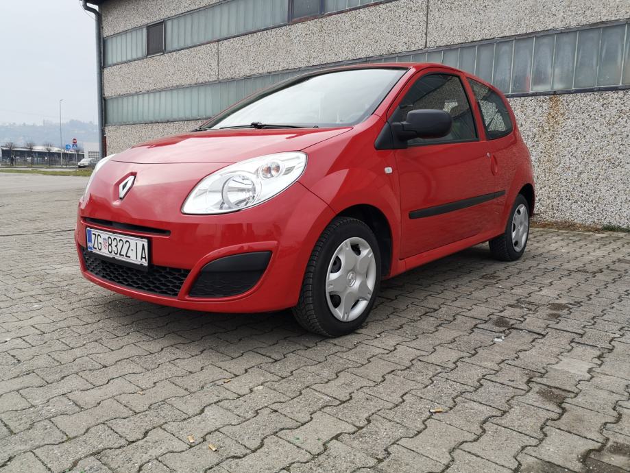 Renault Twingo Benzin Kao Nov Samo Km Reg God Dana