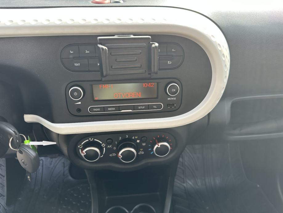 Renault Twingo Sce Expression Klima Tempomat Aluminijski Naplatci