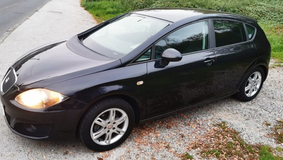 Seat Leon 1 6 TDI ECOMOTIVE TEMPOMAT PDC REGISTR 4 Mj 2020 2010 God