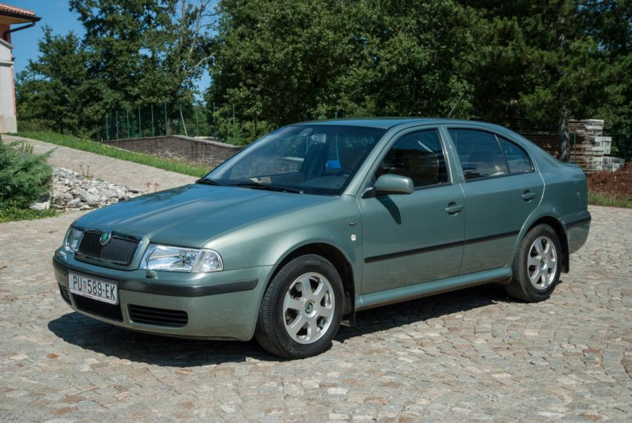 skoda-octavia-2.0-slika-39121516.jpg