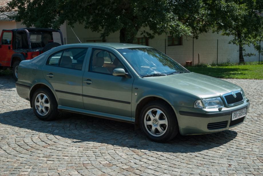 skoda-octavia-2.0-slika-39121525.jpg