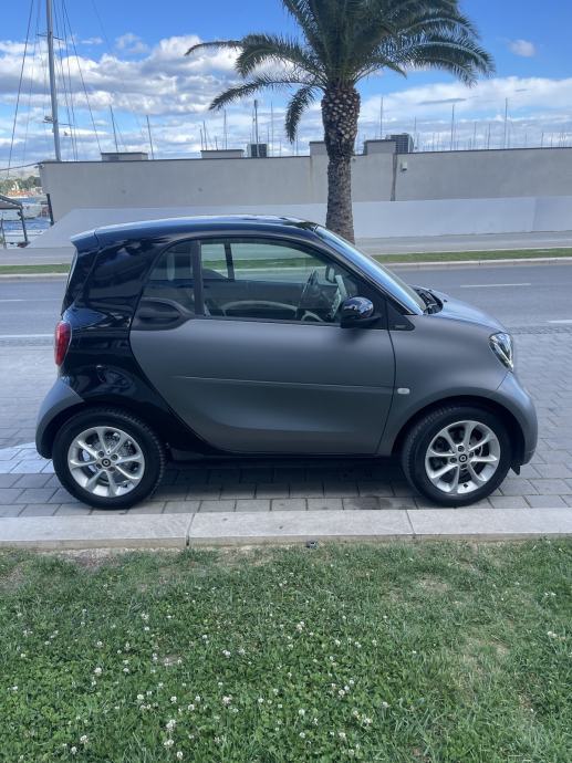 Smart Fortwo Automatik Led Panorama Krov 2016 God