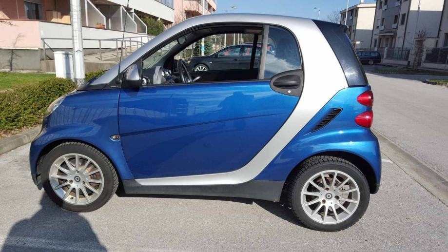 Smart Fortwo Coupe Passion MHD Klima Panorama Alu Felge 2008 God