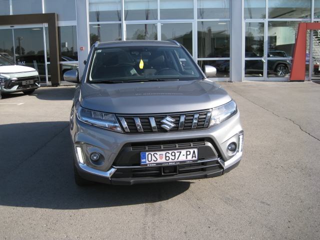 Suzuki Vitara Premium Gl Prvi Vlasnik Prodano God