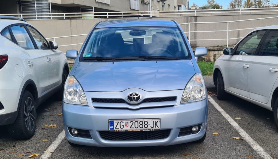 Toyota Corolla Verso Vvt I Automatik Sjedala God