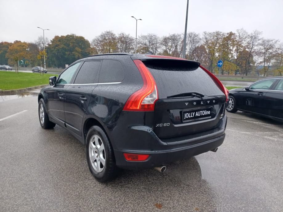 Volvo Xc Awd D Uslu Na Prodaja God