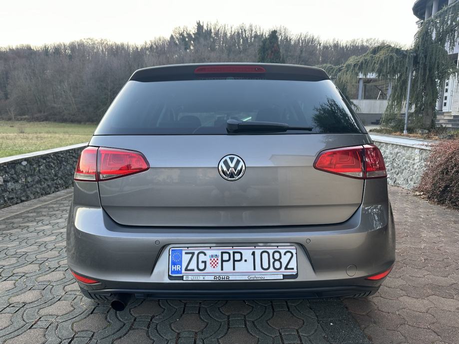 VW Golf 7 1 6 TDI BMT COMFORTLINE MLF TEMP PARK PILOT SPORT SJEDALA