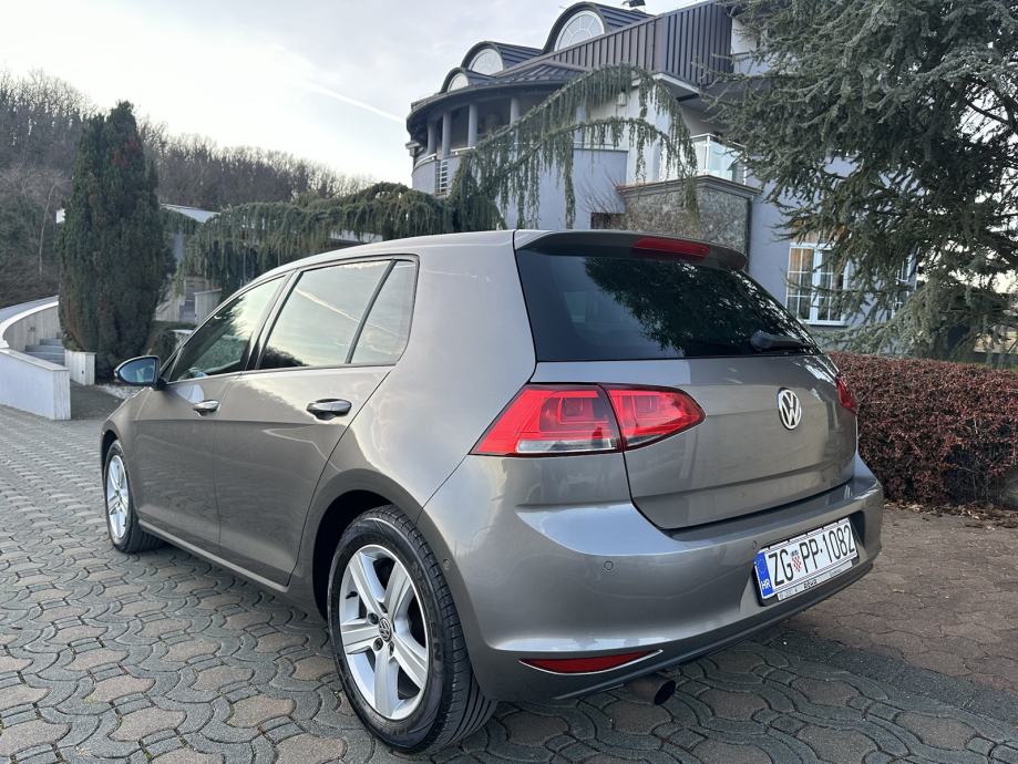 VW Golf 7 1 6 TDI BMT COMFORTLINE MLF TEMP PARK PILOT SPORT SJEDALA