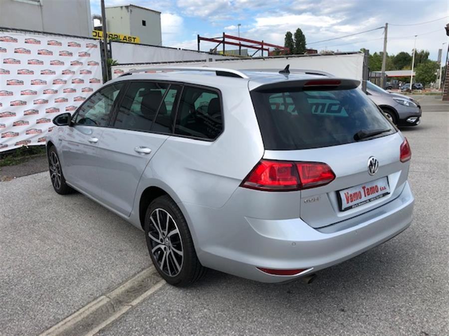 Vw Golf Var Tdi Bmt Lounge Navi Pdc Temp Alu Servisna