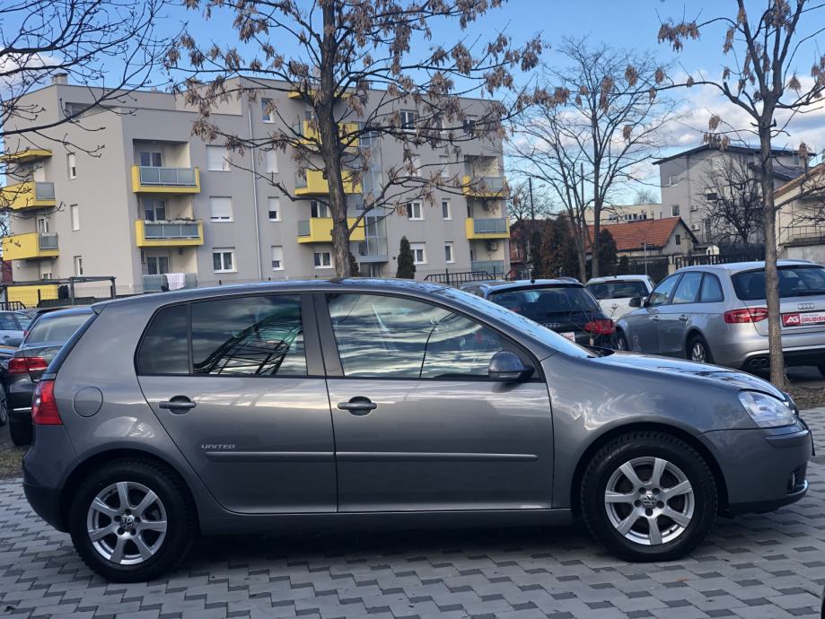 Vw Golf V Tdi United Brzina Servisna Knjiga Top Stanje