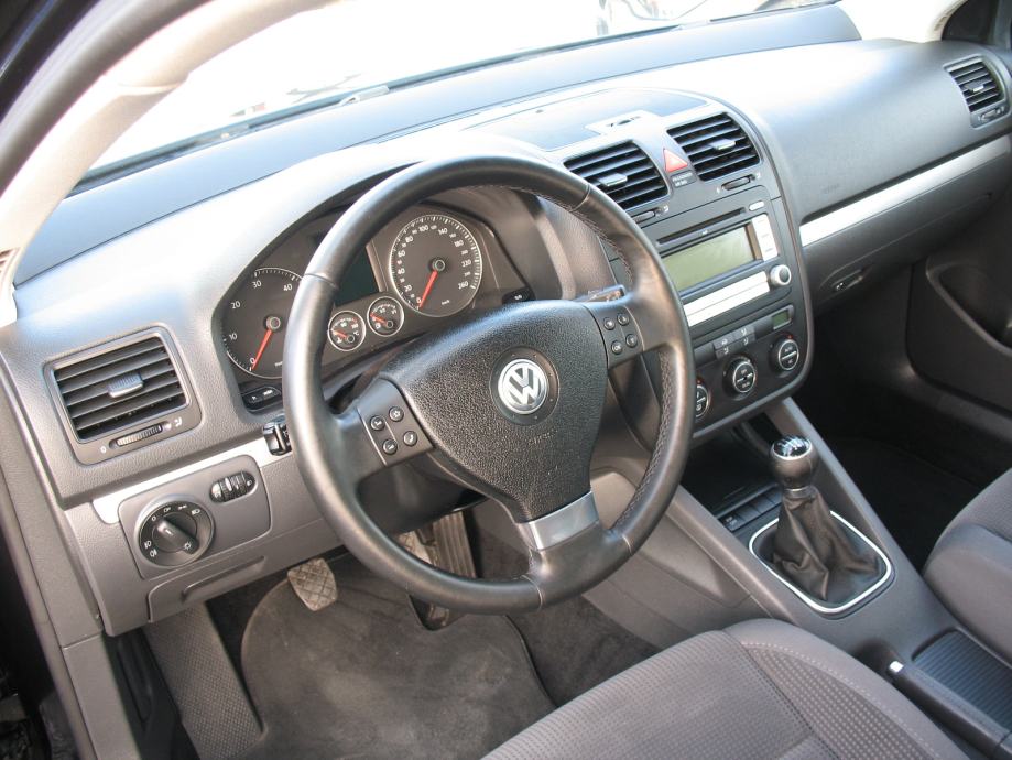 VW Golf V SW 1 9 TDI Comfortline ALU KLIMA Tempomat 2008 JAMSTVO 1GOD