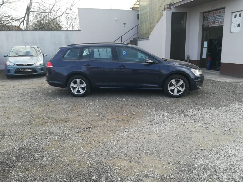 VW Golf VII Variant 1 6 TDI BMT 59TKM SERVISNA NAVI FULL NA IME KUPCA