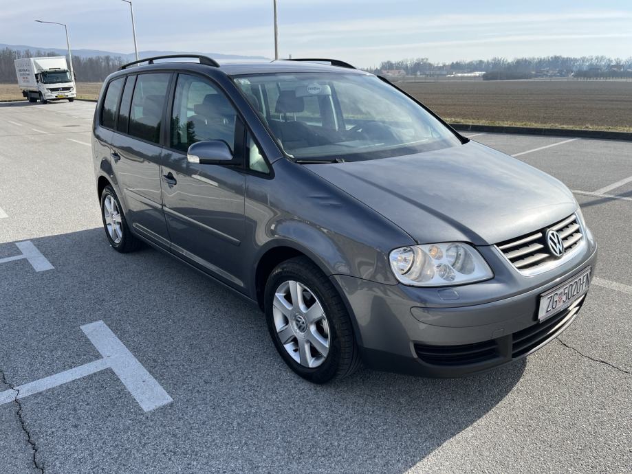 Vw Touran Tdi Dsg Sjedala God