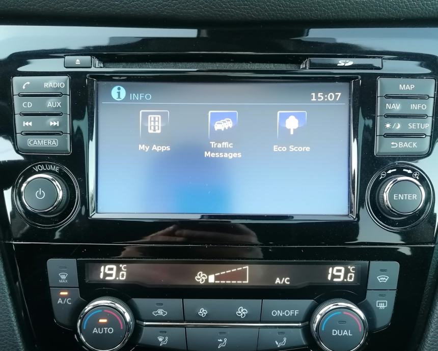 Nissan Qashqai J Navigacija Display Infotainment