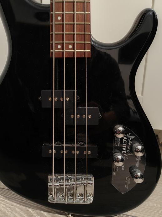 Cort Action Bass Plus