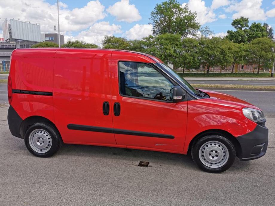 Fiat Doblo Ii Cargo N Mjt Odli No Stanje Garancija God